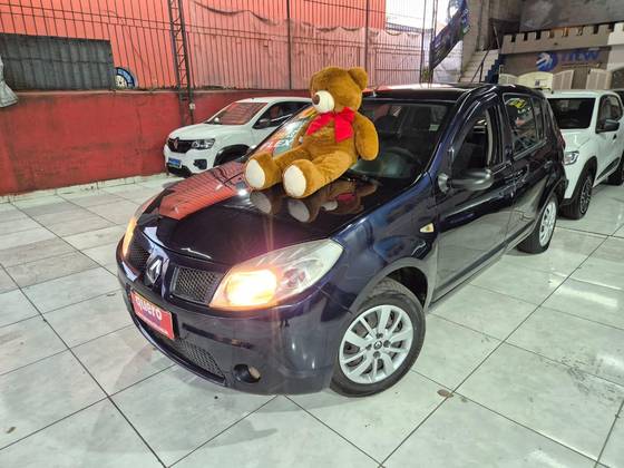 RENAULT SANDERO 1.0 EXPRESSION 16V FLEX 4P MANUAL RENAULT SANDERO 1.0 EXPRESSION 16V FLEX 4P MANUAL